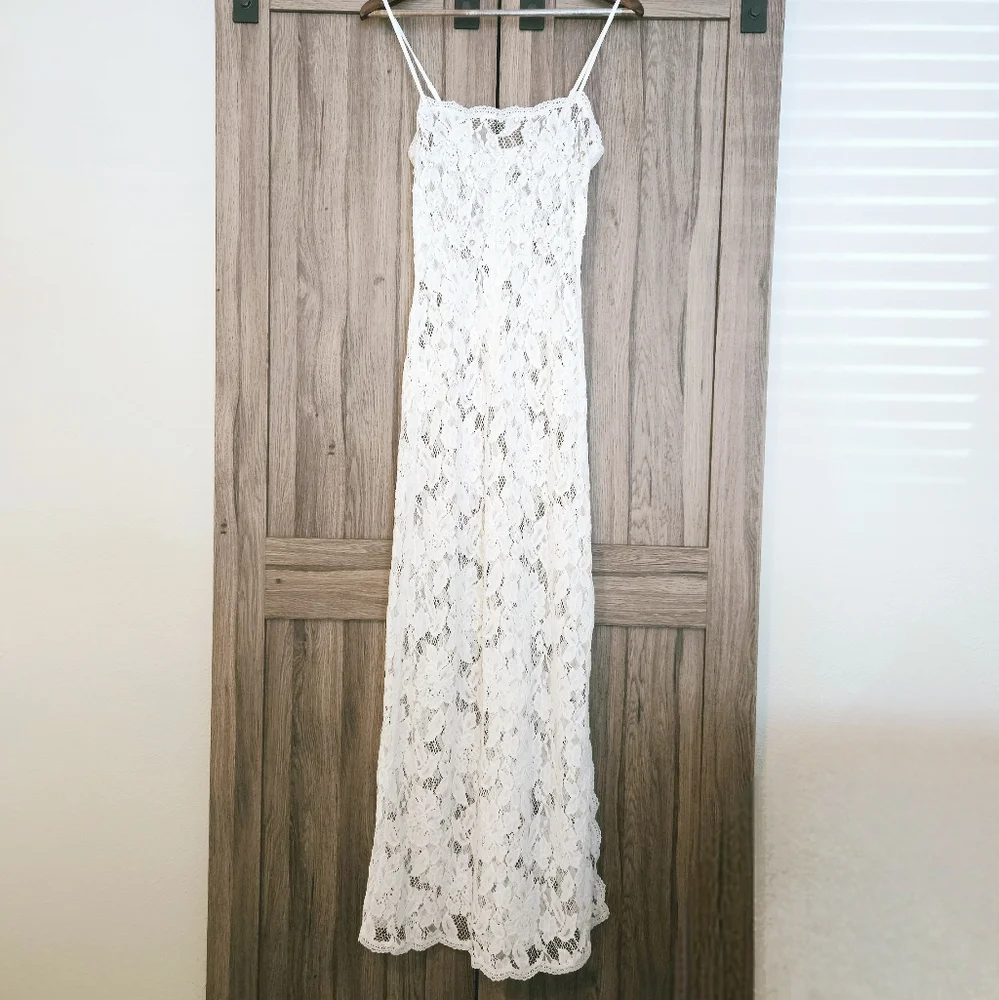Hemant & Nandita Sheer Lace Midi Dress - Picture 3 of 8